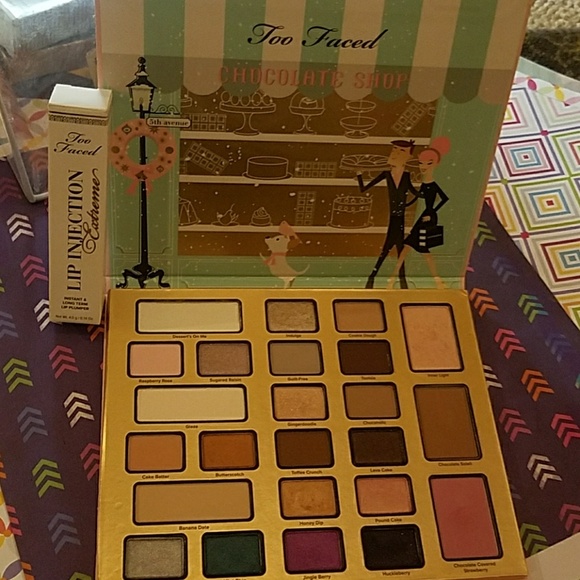 Too Faced the Chocolate Shop Holiday Palette - Picture 3 of 6